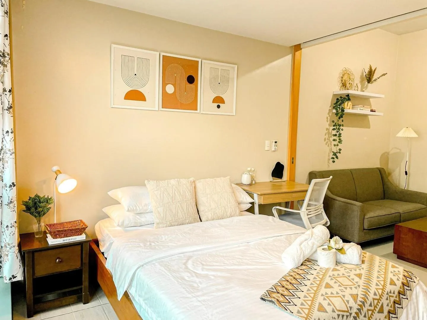 Holiday home Bgc Prime, Near Uptown Mall, Grand Hyatt #Ournw7M Manila